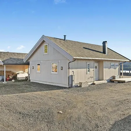 بيت للعطل Beautiful In Sannidal With View